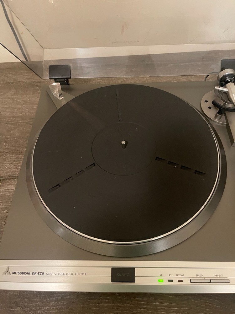Mitsubishi DP-EC8 Quartz Lock Turntable