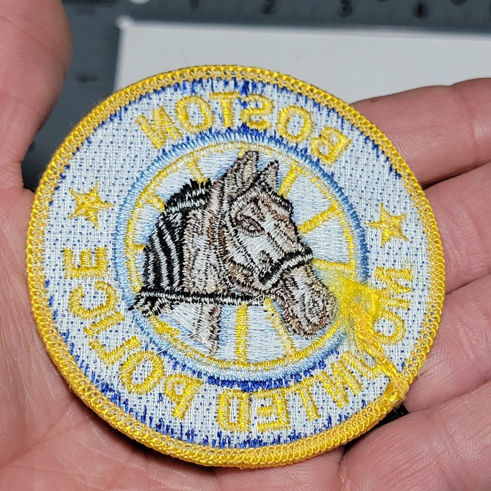 Bin1 b8 Police patch Massachusetts Boston Mounted