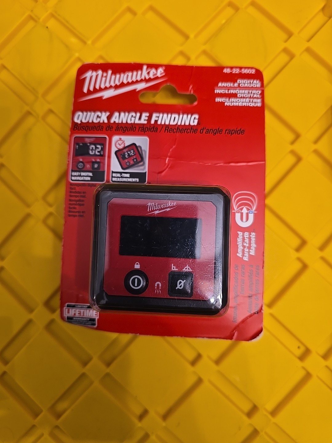 Milwaukee 48-22-5602 Cordless Digital Angle Gauge w/ Carrying Case