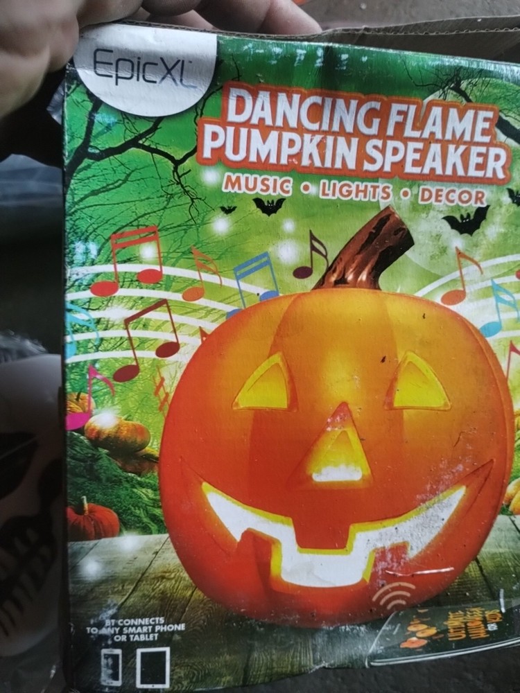 Epic Xl Dancing Flame Pumpkin.Speaker-bluetooth