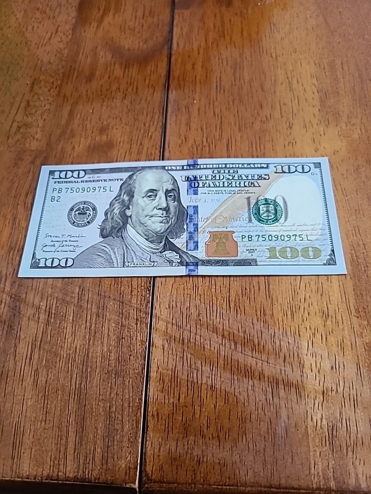 2017-A $ 100 Bill  Radar PB 75090975 L