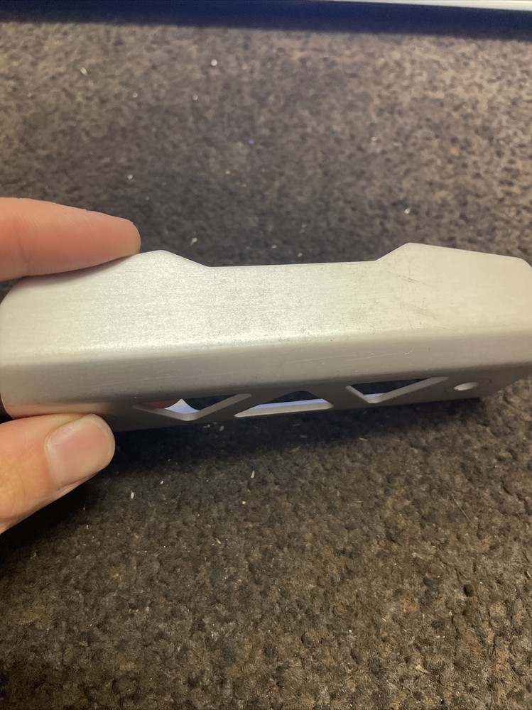 Suzuki SV650 Radiator End Cap