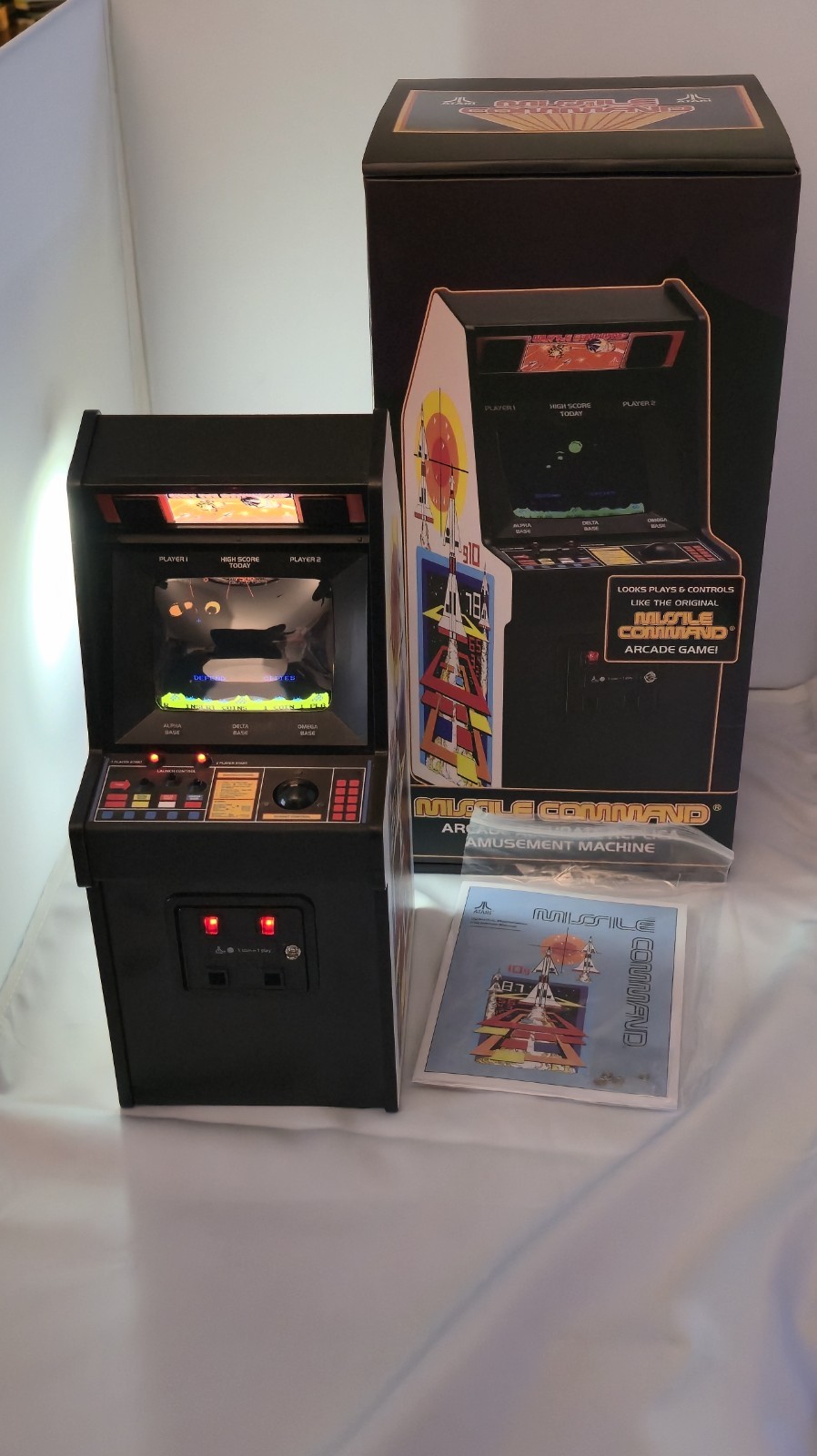 *COMPLETE IN BOX* New Wave Toys Missile Command Replicade 1/7 Scale Arcade Game