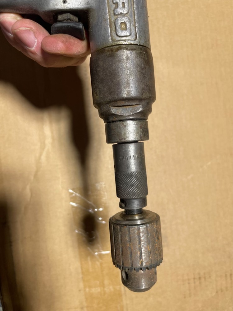 ARO 5000 rpm drill with quick change chucks