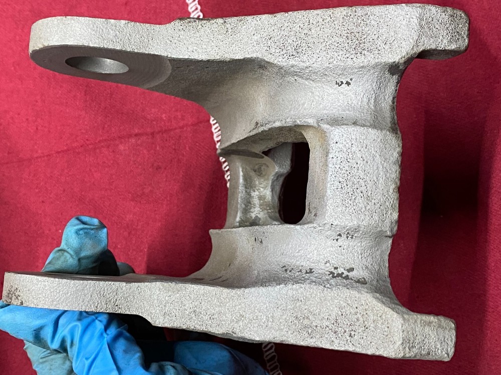 Peterbilt Suspension Spring Hanger, mount, support, bracket -G11-6000 U BOLT