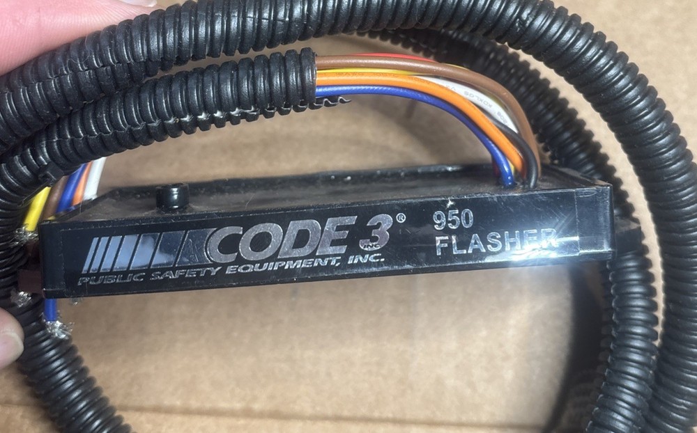 CODE 3 Model 950, Multiple Mode Headlight Flasher, 12VDC, 8A, New Surplus