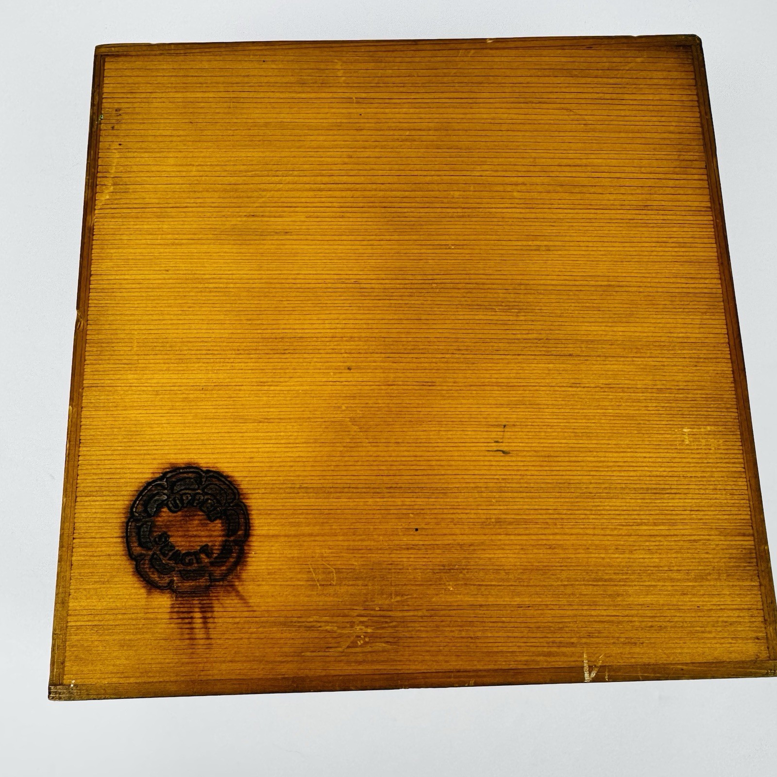 VTG 1987 P Dunthorne Upper Skagit Crab Northwest Cedar Wood Trinket Box 8"x8"