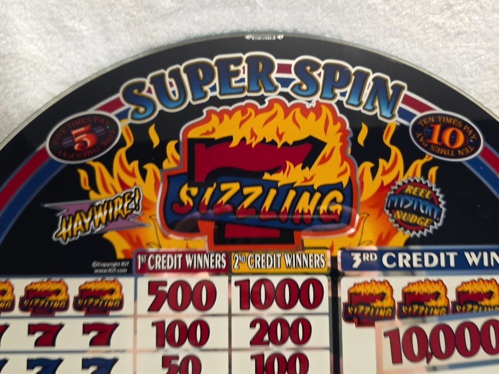 Super Spin, Sizzling 7 Slot Machine Glass.