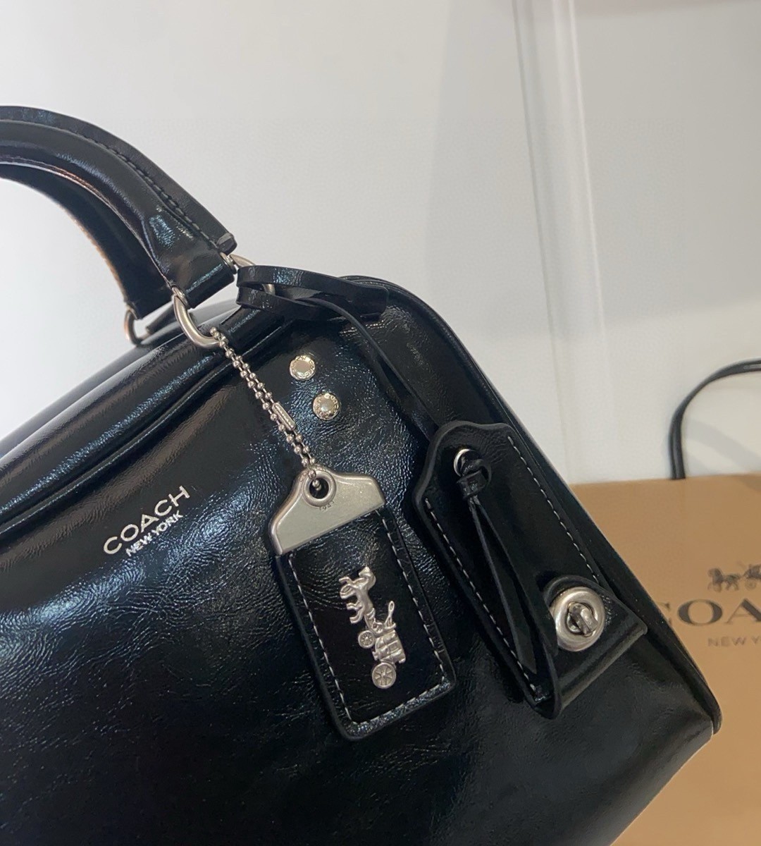 COACH Cube Rogue Bag 20 Shoulder Bag Black CBH04 Outlet NEW leather