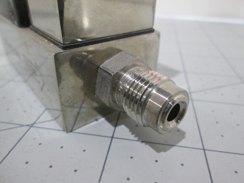 Unit, UFC-1000, Mass Flow Controller, SiH4, 300 SCCM, Used