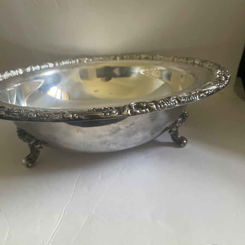 Vintage Webster Wilcox Silverplate Bowl Ornate Scroll Pattern 3 Footed 11”W