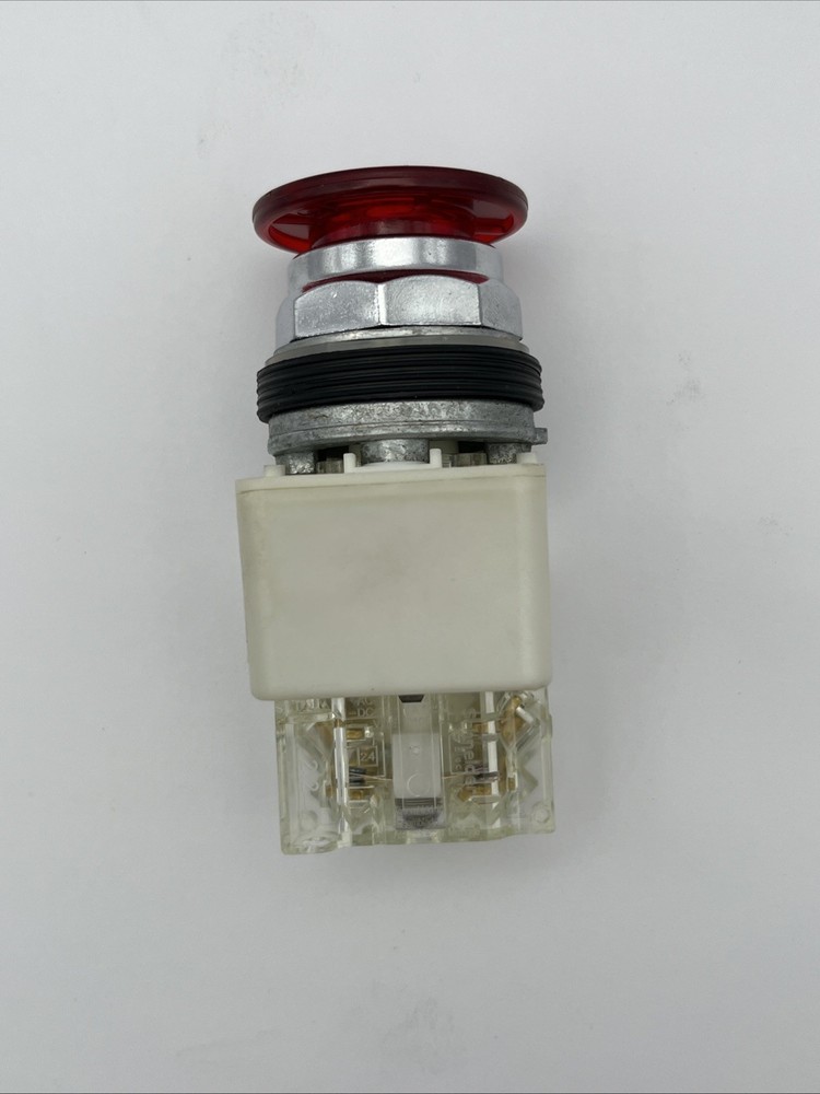 NEW Square D Schneider Push/Pull Operator 9001KR9P1RH13 Ser J
