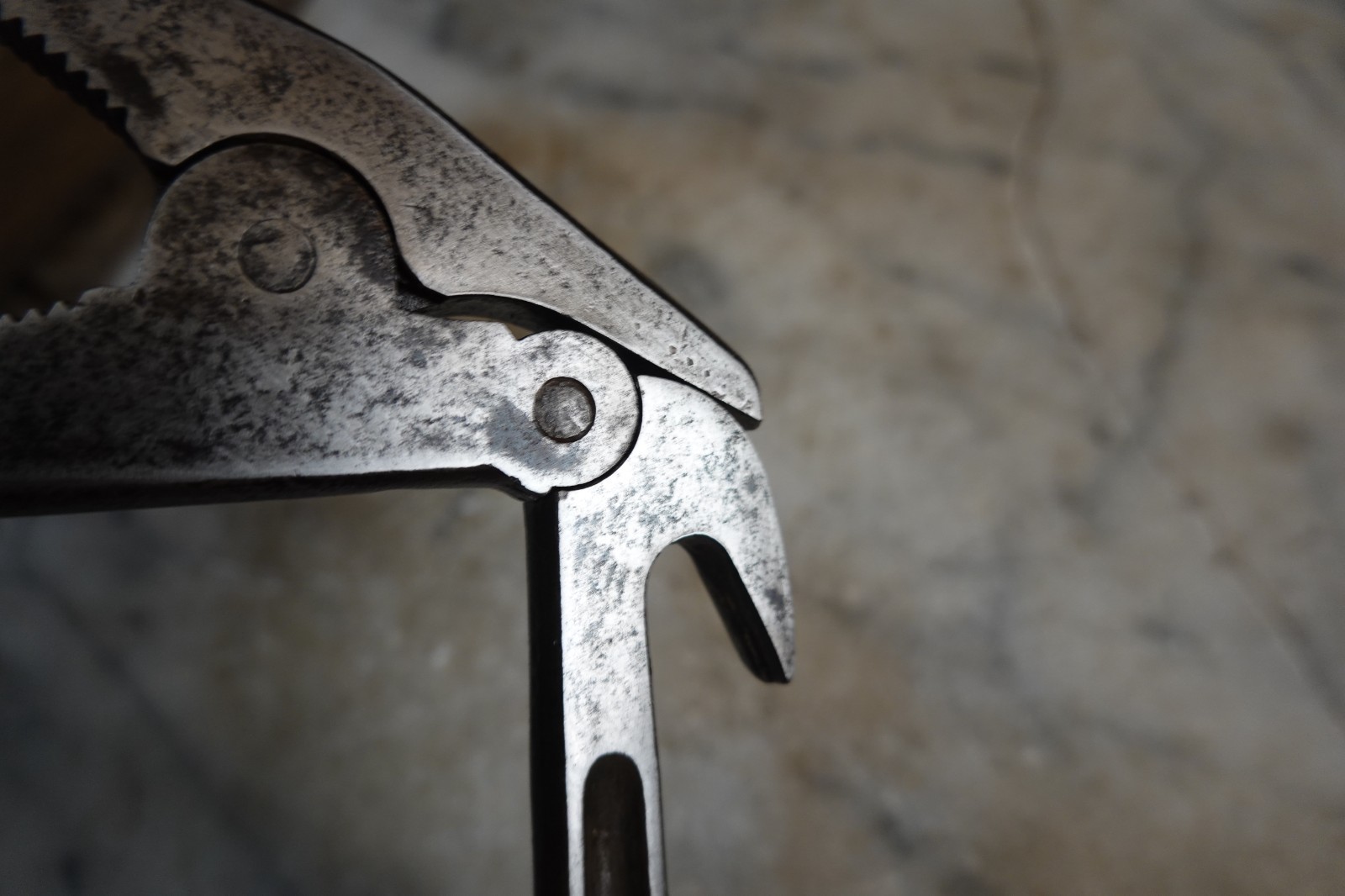 Antique RARE "PTERODACTYL" WRENCH PLIERS SCREWDRIVER PRY BAR Mechanic Carpenter