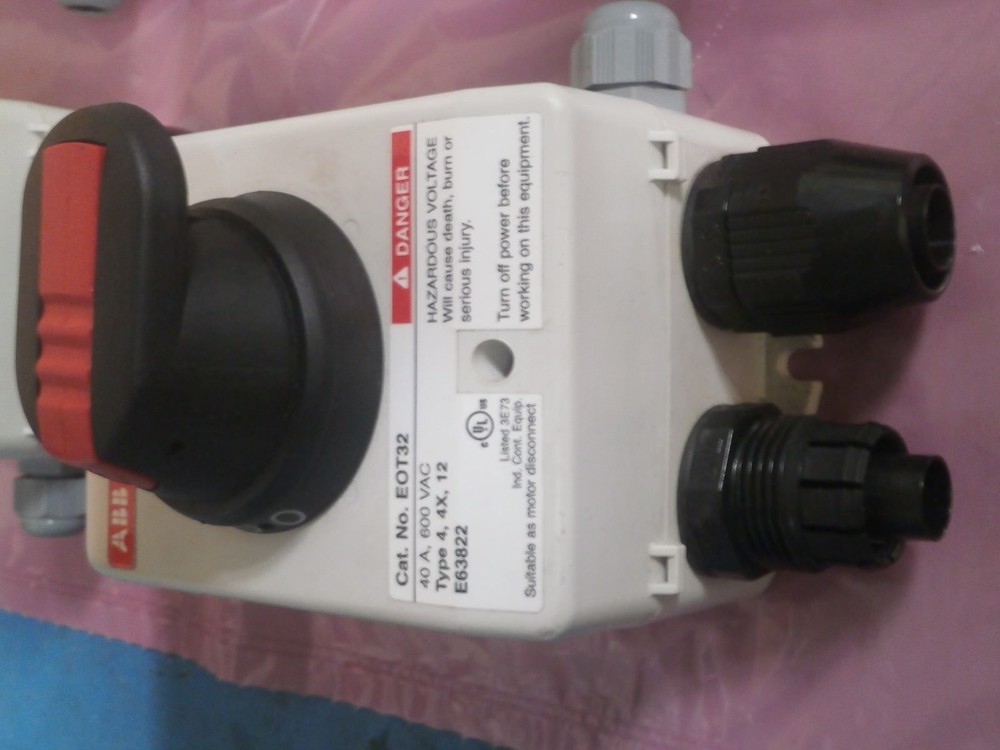 ABB  MOTOR CONTROLLER, EOT32 &  PLASTIC CONNECTORS