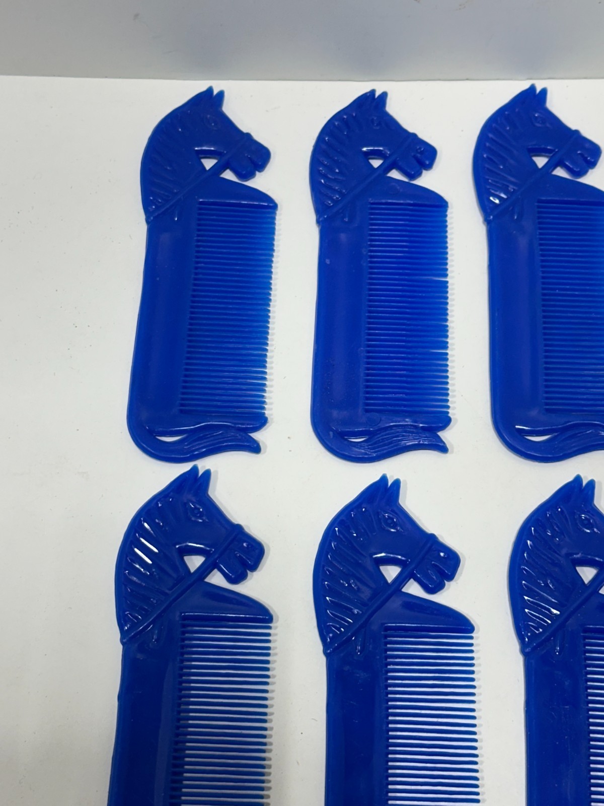 6 Horse and pony mane plastic blue Comb Set Mane And Tail Equine horse head grip