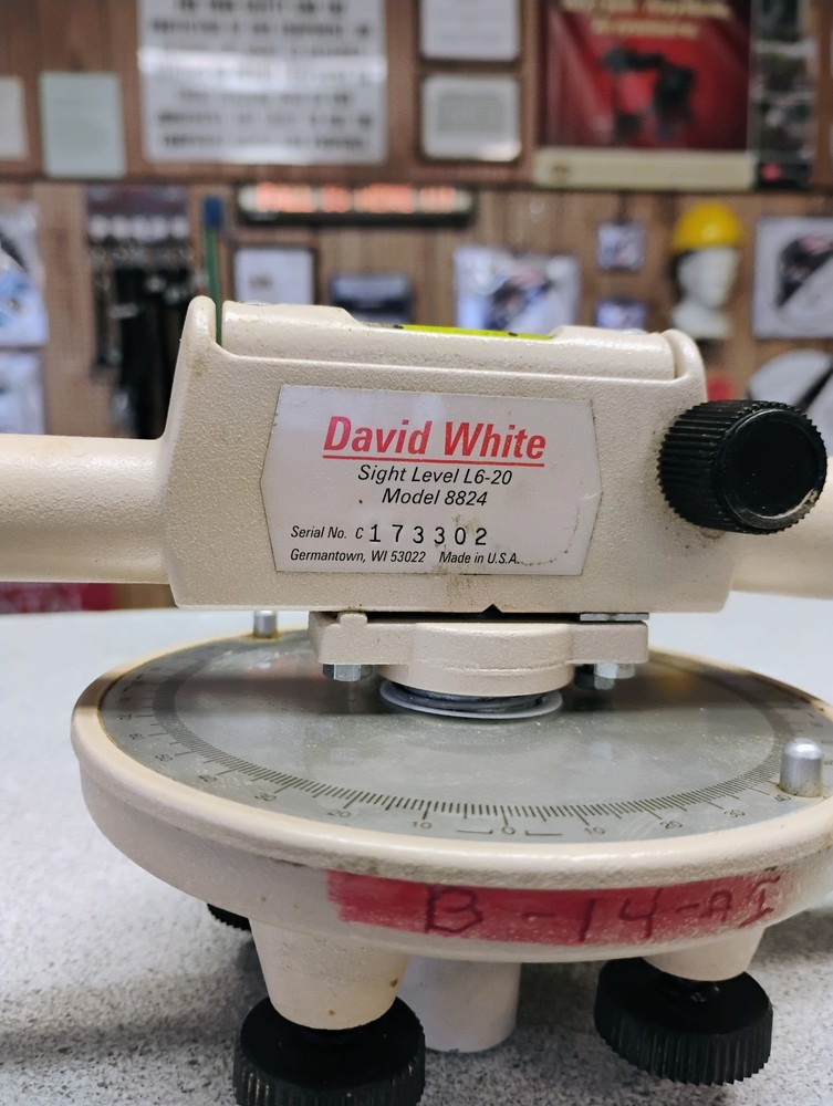 David White Automatic Builder’s Level w/ Tripod – Surveying Tool