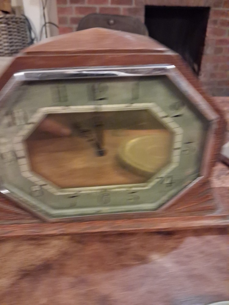 Stunning Vintage Art Deco Wind Up Mantle Clock, Working