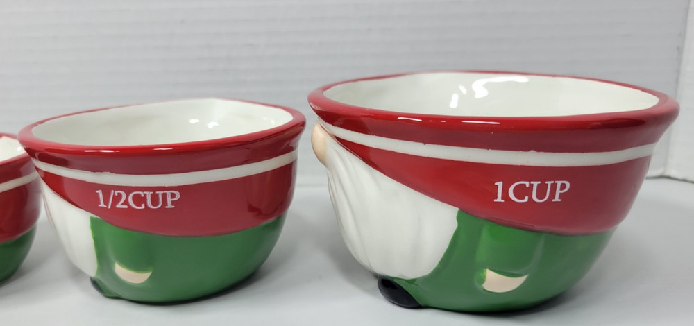 Gnome Christmas Nesting Measuring Cups