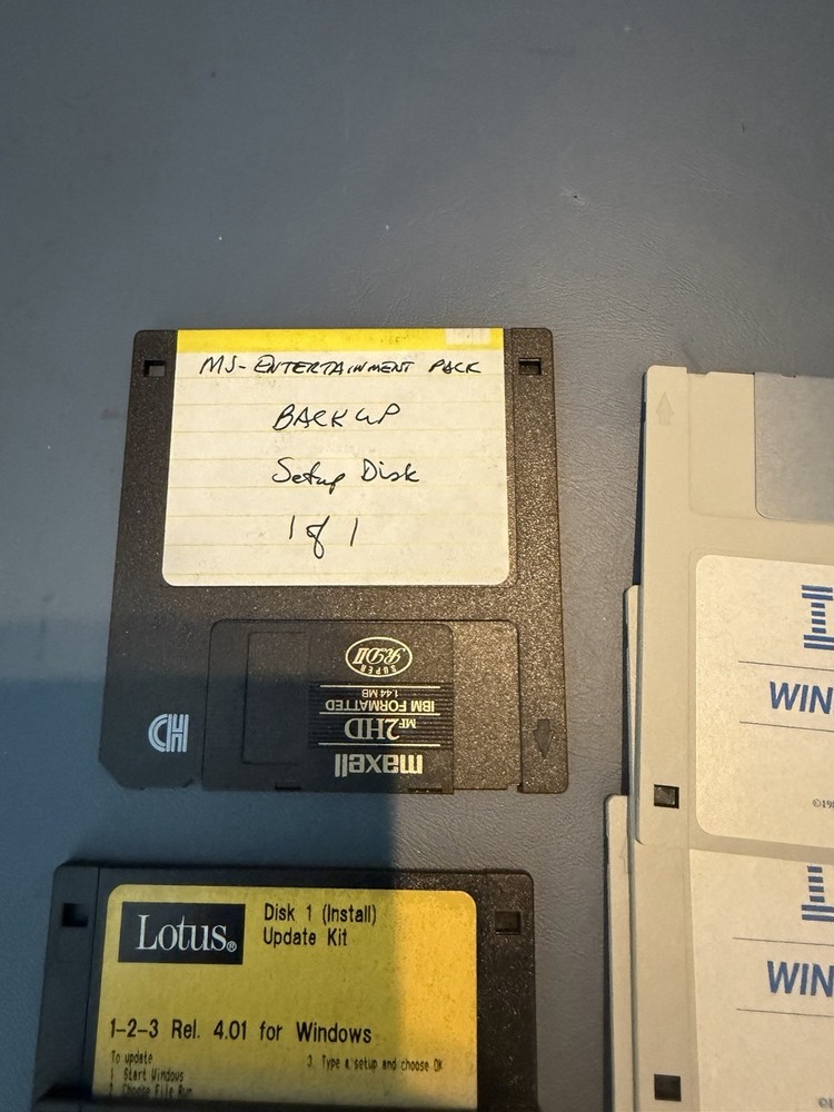 41 Floppy Disks 5.25 Utilities Programs, Boot Discs Misc IBM Blanks Software Lot