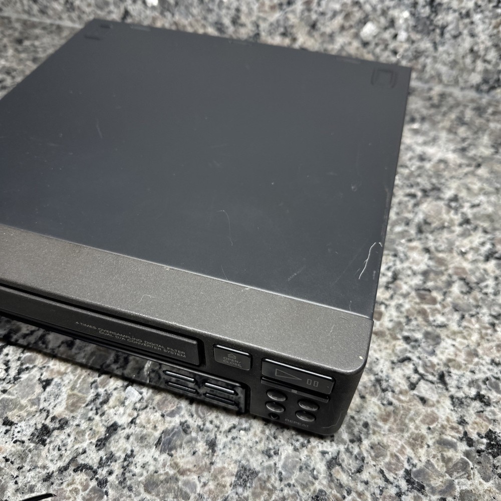 Sony Compact Disc Player CDP-S207 Tested & Working