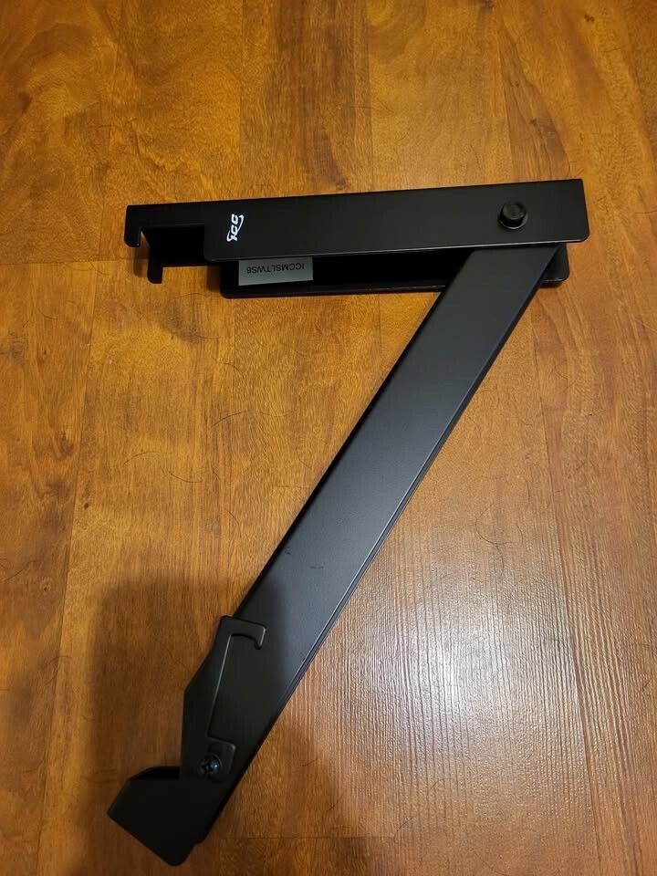 ICC Ladder Rack Triangular Wall Support - 3 Pieces  NIB