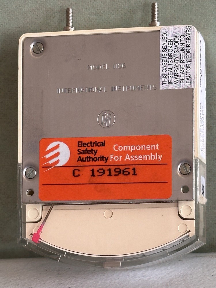 Versatile Measuring Instruments 0000252244 1 /Model 1136