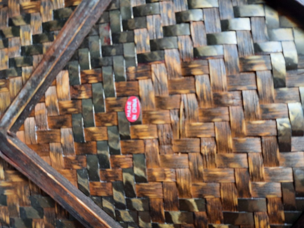 Set of two wall baskets