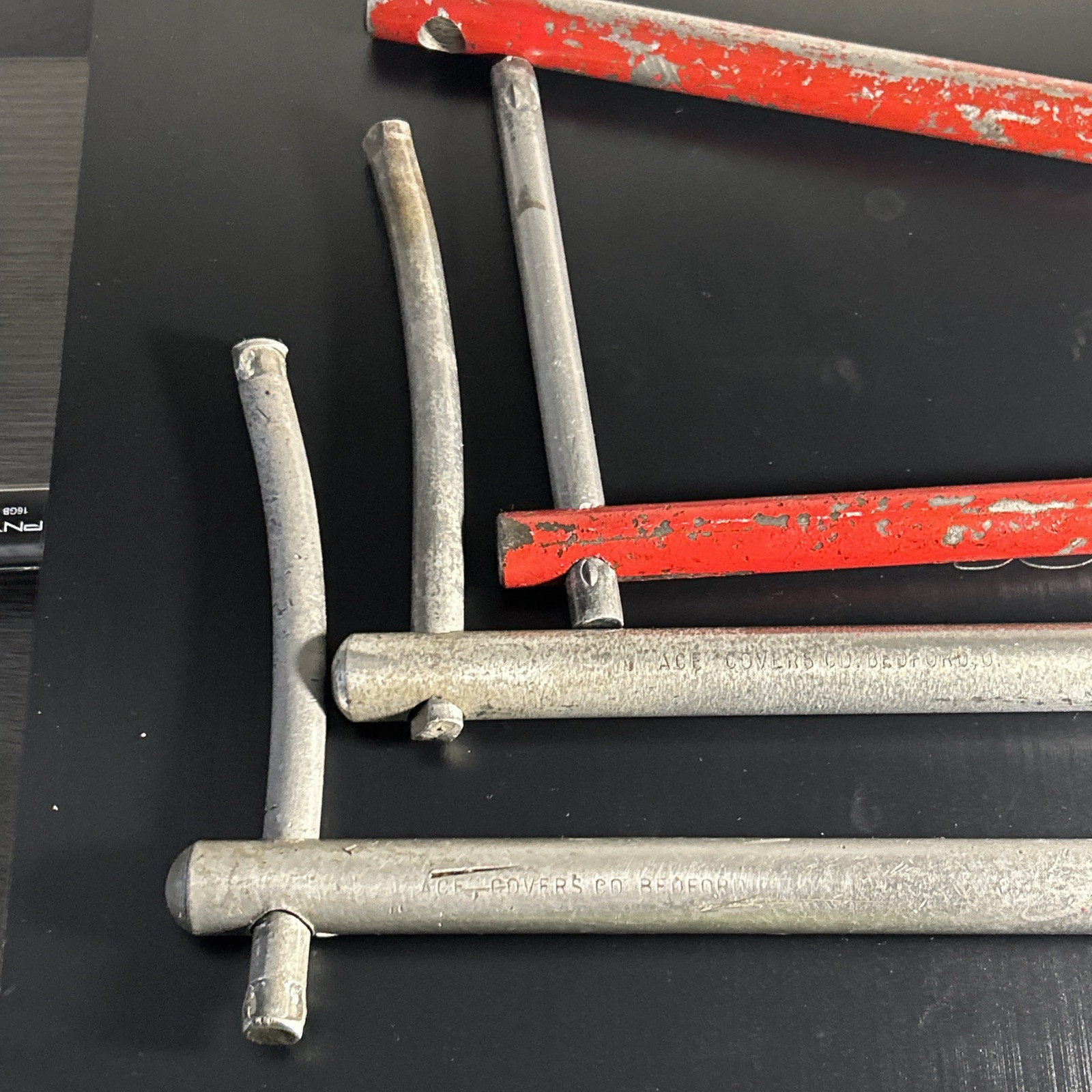 4 VTG Basin Speedy Wrench Ace Covers Co. Bedford And Unbranded Made in USA