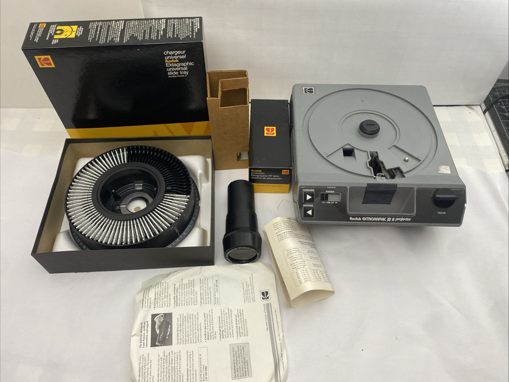 Kodak Ektagraphic III B Carousel Projector