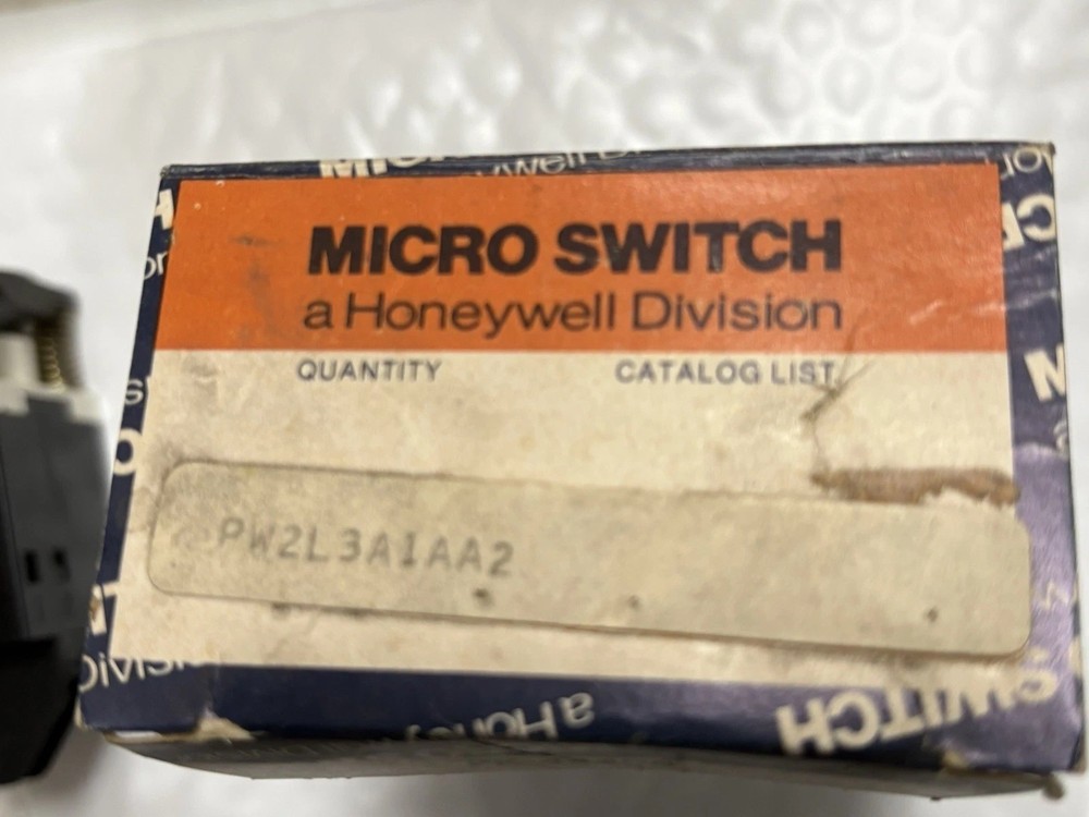 MICRO SWITCH PW2L3A1AA2 SWITCH MODULE LIGHTED NSNP