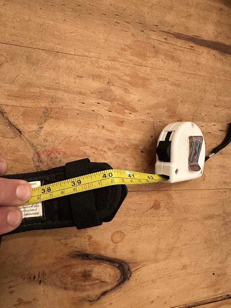 REI Climbing Harness Size M, ? 40” No Tag