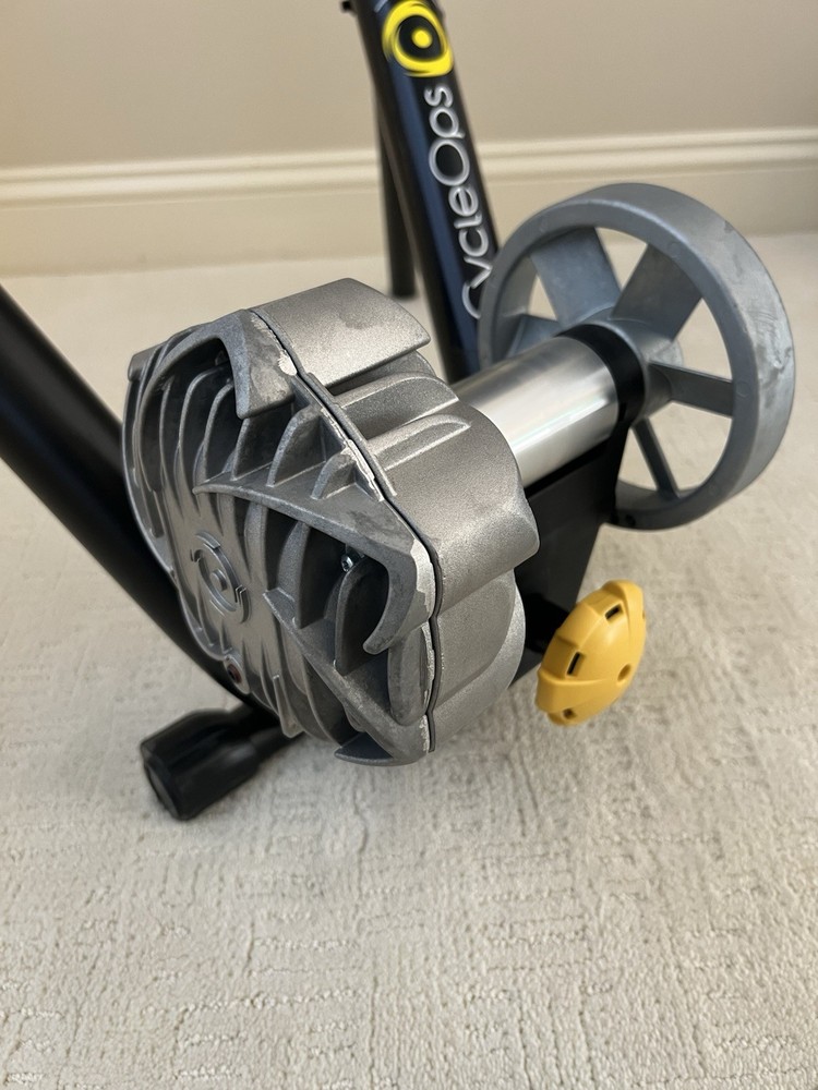 CycleOps Fluid2 Indoor Trainer