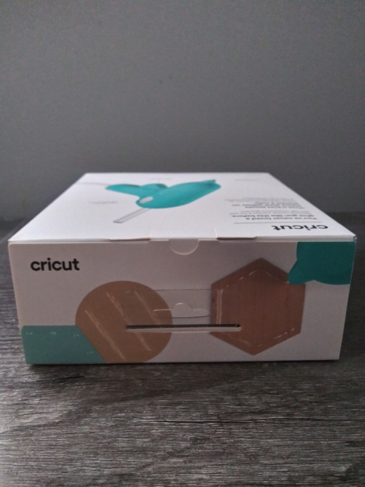 NEW Cricut Glue Gun