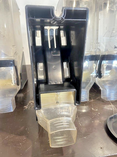 LOT OF 5 TRADE FIXTURES 618/624 COMMERCIAL BULK FOOD GRAVITY BIN DISPENSERS