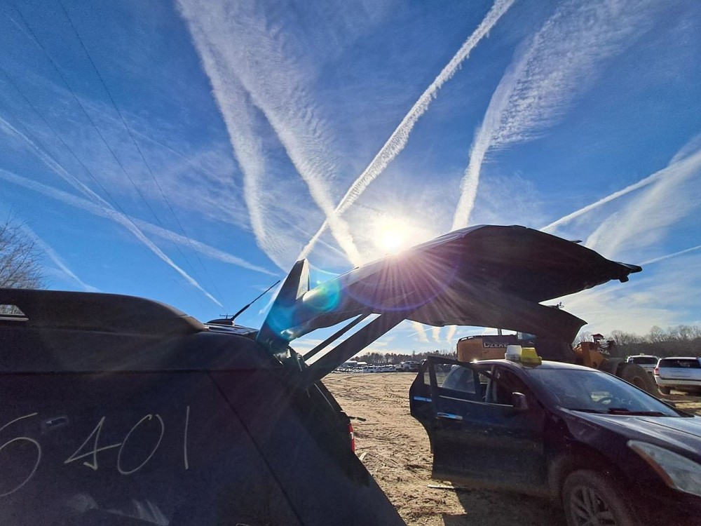 2015 Ford Explorer 8 Screen Display - Used, No Anti-Theft Code, Reprogram Needed