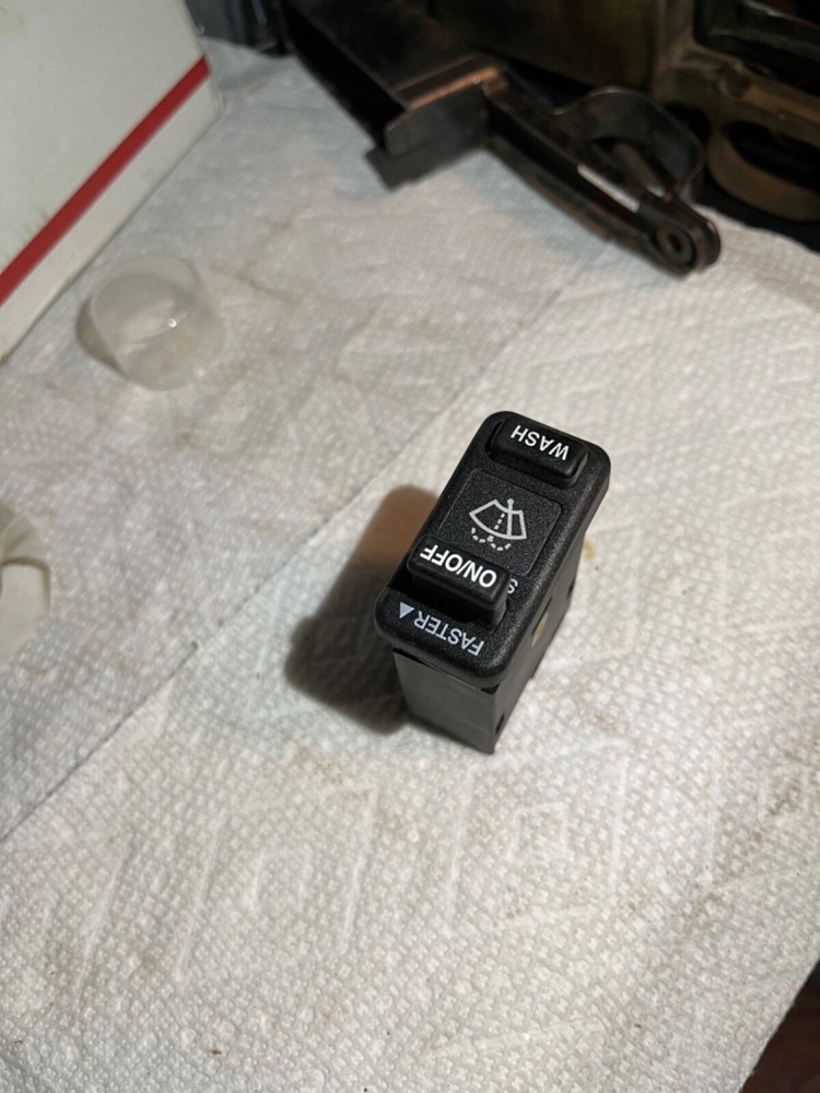 INTERNATIONAL 3534329C1 SWITCH, WINDSHIELD WIPER /WASHER CONTROLLER original eq