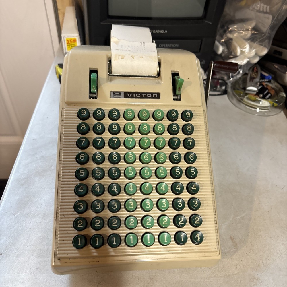 Vintage VICTOR 72 Key Adding Machine With Tap
