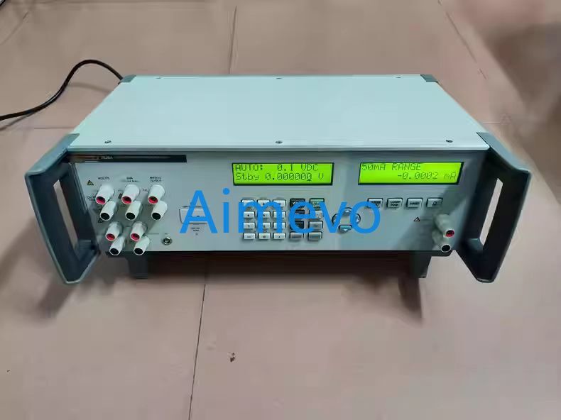 FLUKE 7526A multifunctional calibrator working perfectly