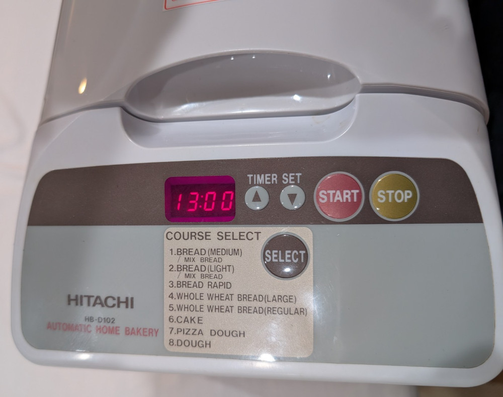 Hitachi Automatic Bread Maker Machine HB-D102 | Tested | Missing Paddle
