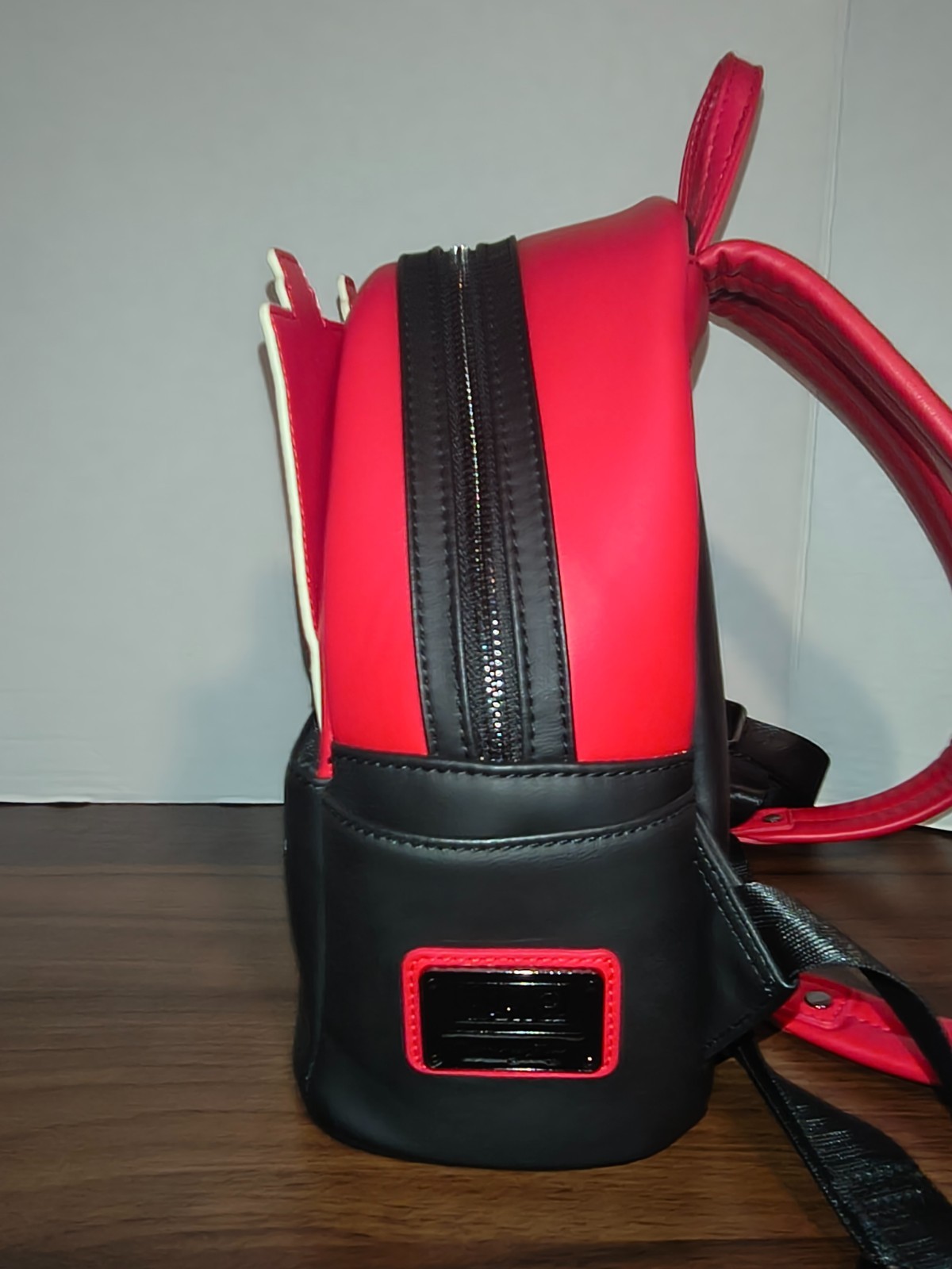 Disneyland Paris Loungefly Hotel New York Mini Backpack Bag Marvel Disney Parks