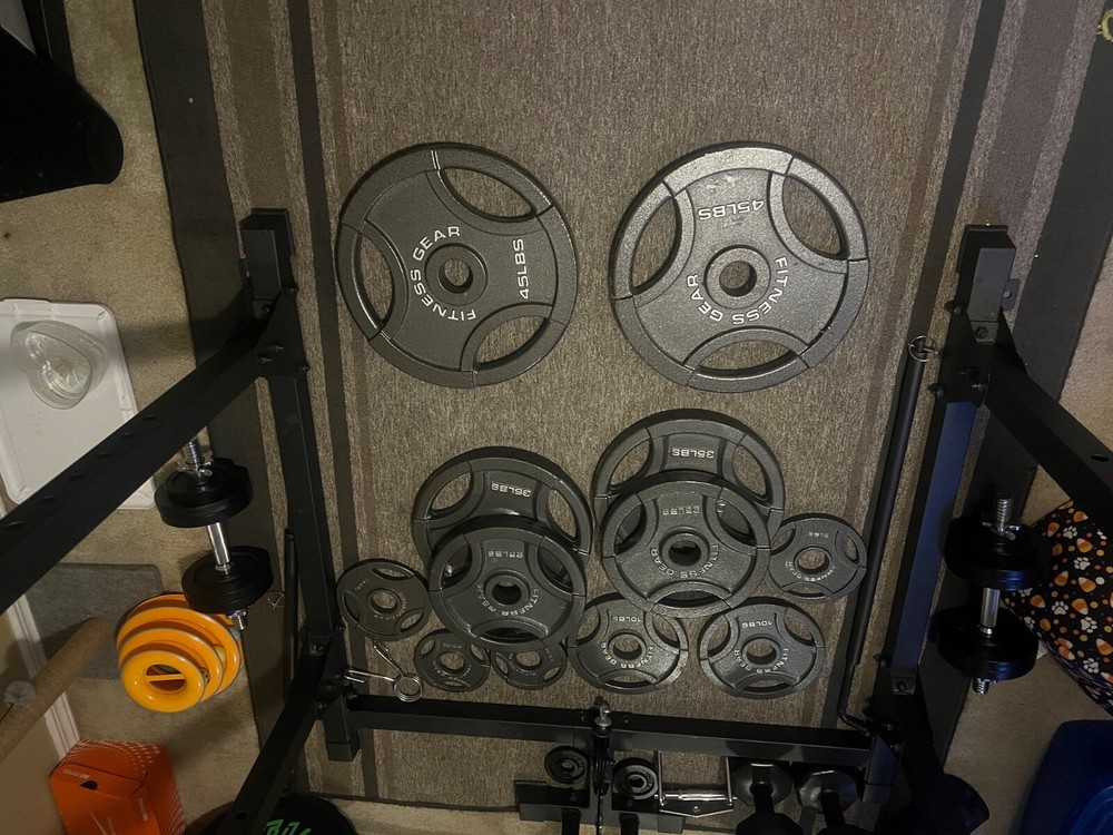 squat rack with weights used