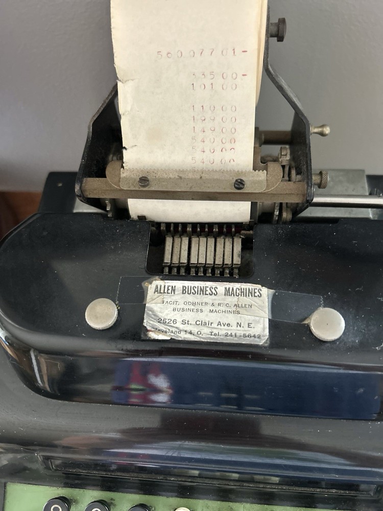 Vintage R.C. Allen Model 805 Mechanical Adding Machine w Paper Roll