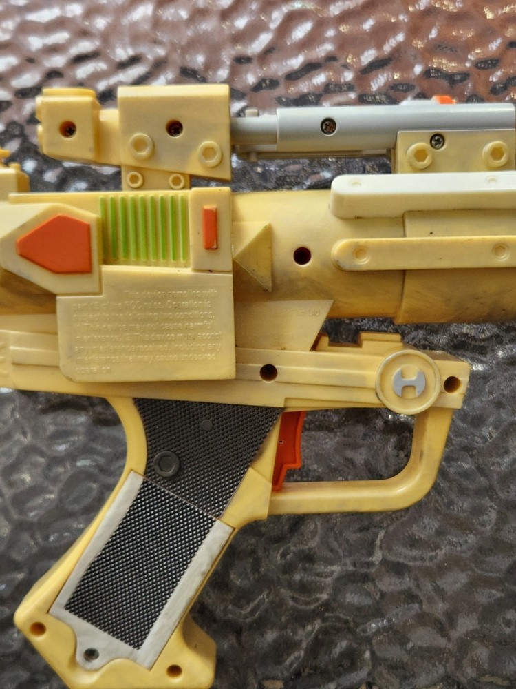 2004 STAR WARS General Grevious Electronic Blaster