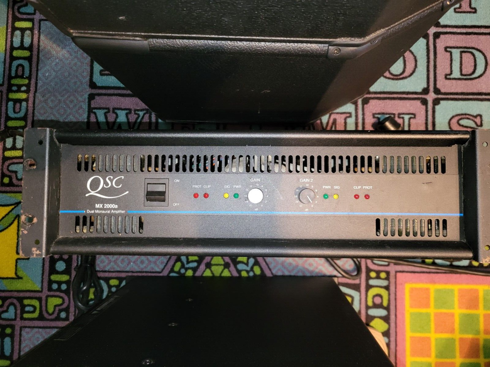 QSC MX 2000a Amp