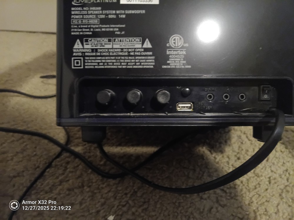 ilive platinum 3 Piece Bluetooth Speakers