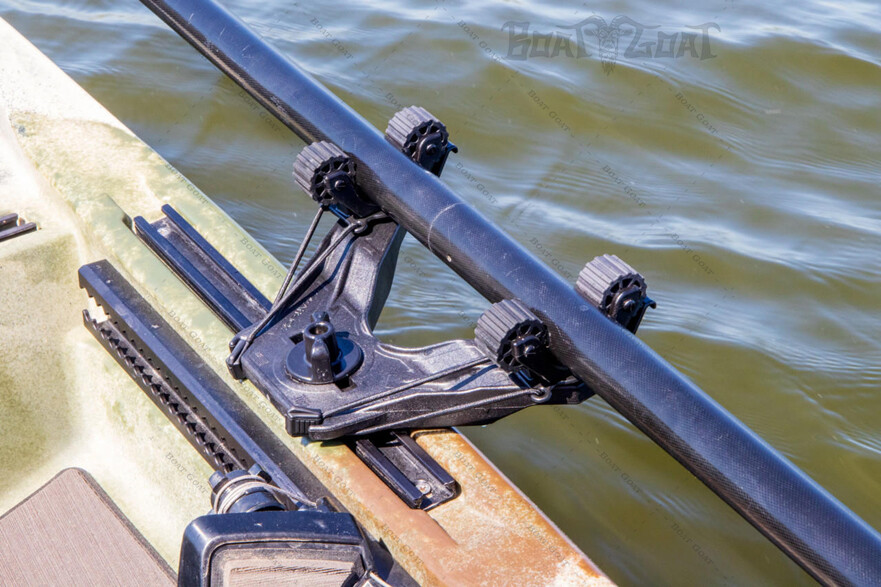 YakAttack DoubleHeader w/ RotoGrip Paddle Holders - TMA-1002