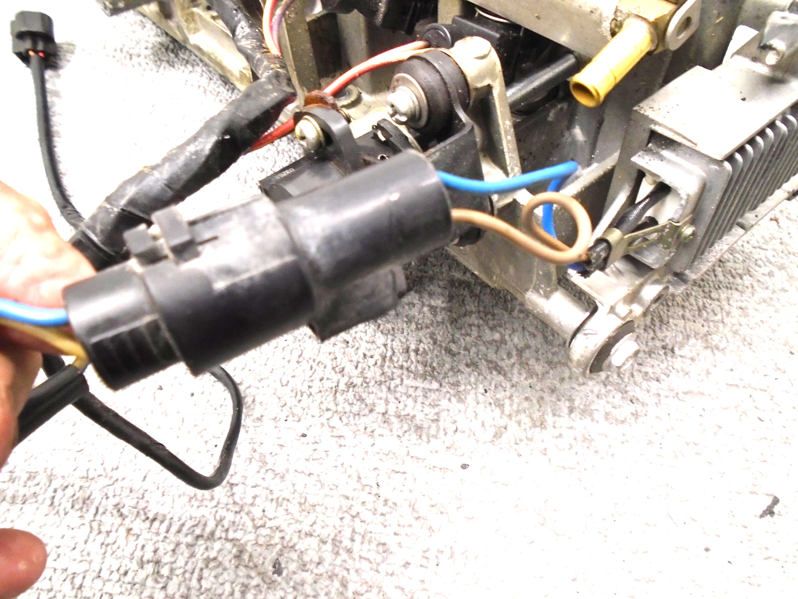 Fuel Injection Nozzle Assy 67H-13751-00-00 Yamah OX66 2001-2005 150-250 Hp Motor