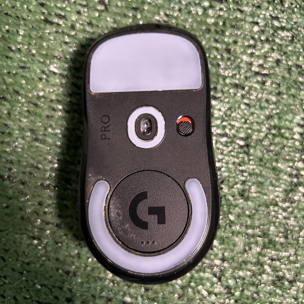 Logitech PRO super light Wireless Gaming Mouse (read desc)