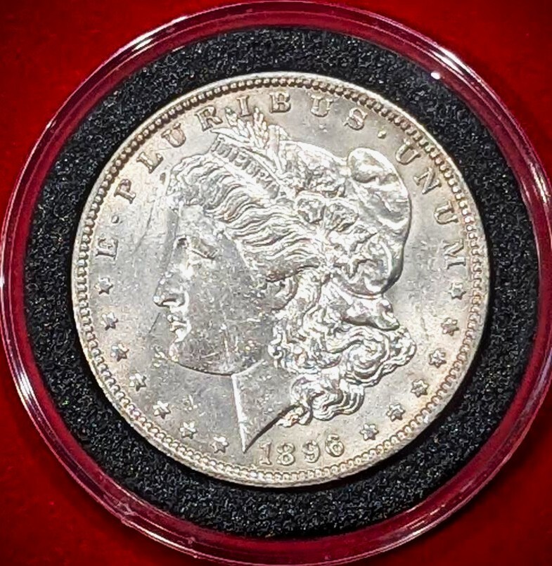 1896-O  MORGAN SILVER DOLLAR WITH CASE