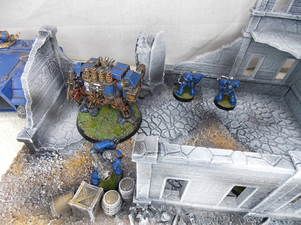 WARGAMING TERRAIN PAINTED BUILDING